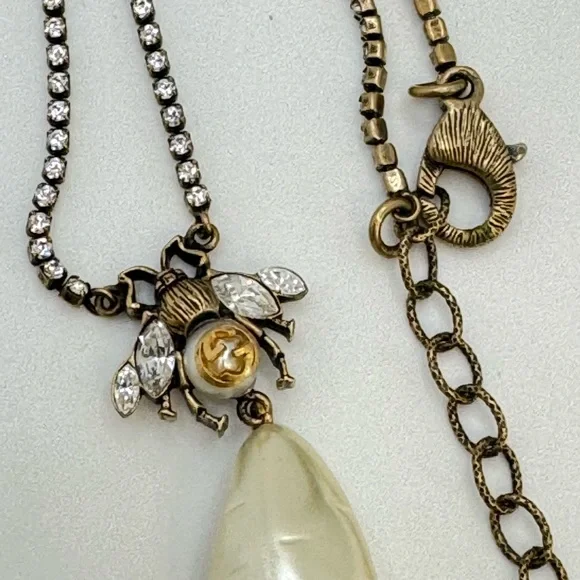 Gucci Gold-tone, crystal and faux pearl necklace - Picture 3 of 14